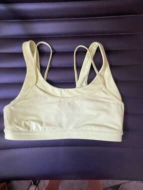lululemon bra Size 4